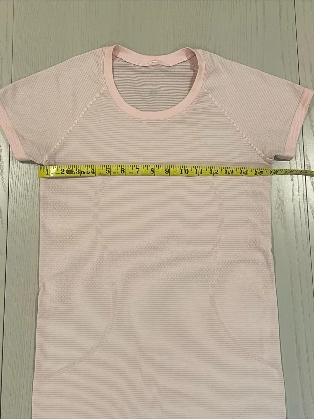 Lululemon Swiftly Tech Short Sleeve 2.0 Light Pink - Size 6